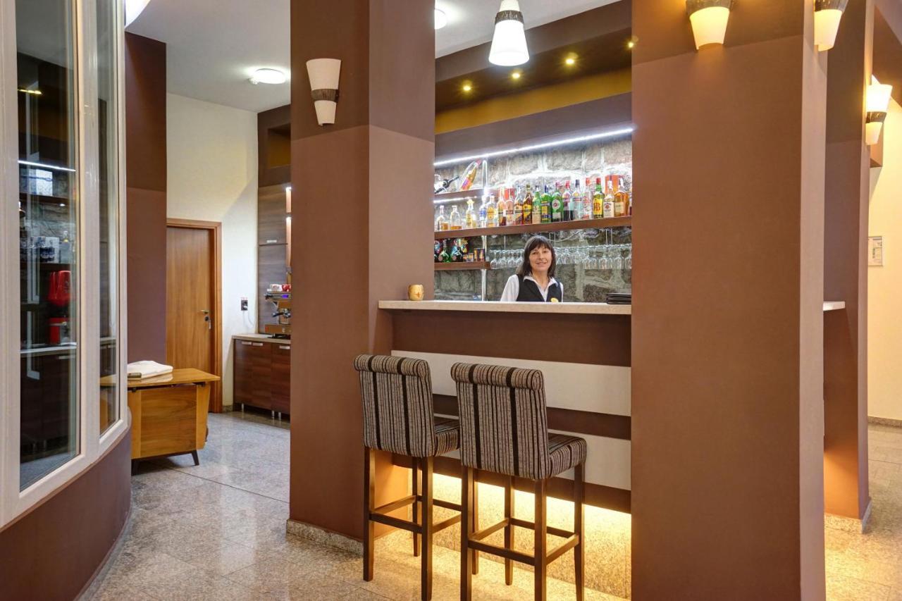 Hotel Ciucas BaileTusnad Extérieur photo
