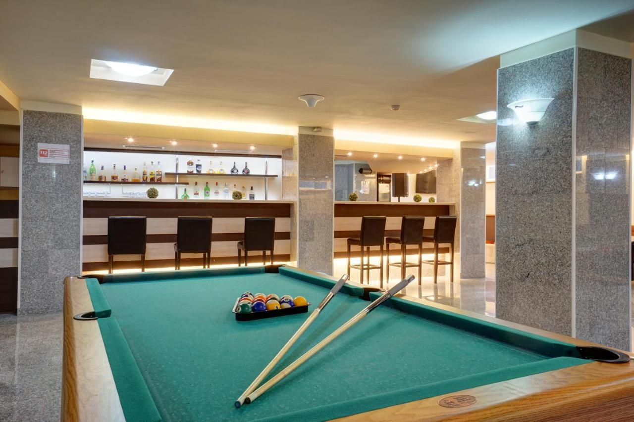 Hotel Ciucas BaileTusnad Extérieur photo